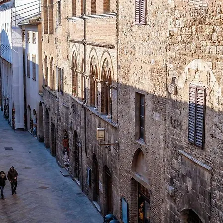 Centro Storico Elegante Suite, Wi-fi & Comfort *